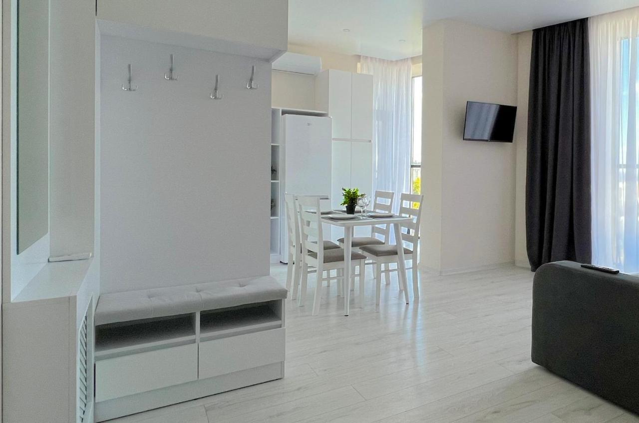 Dendrarium Park, 1Bd Apartment With Living Room คีชีเนา ภายนอก รูปภาพ