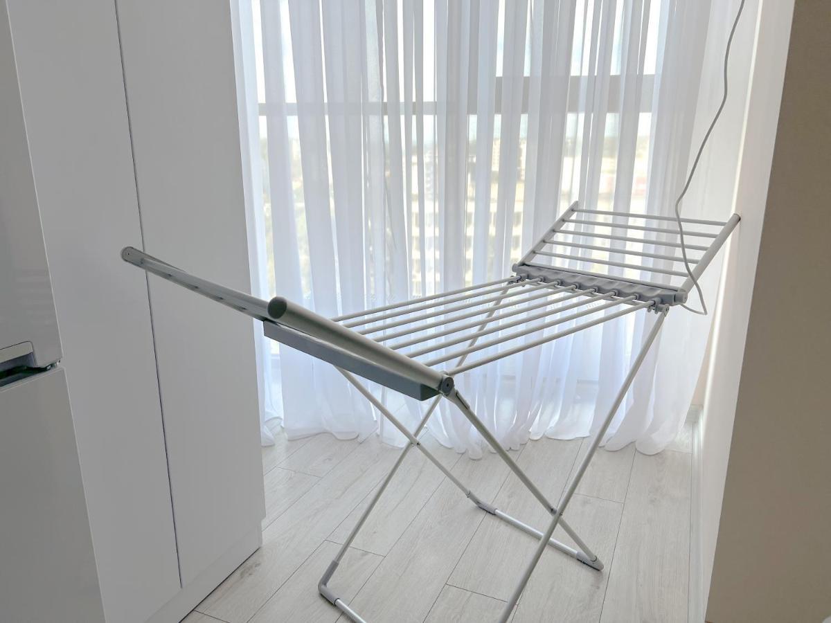 Dendrarium Park, 1Bd Apartment With Living Room คีชีเนา ภายนอก รูปภาพ