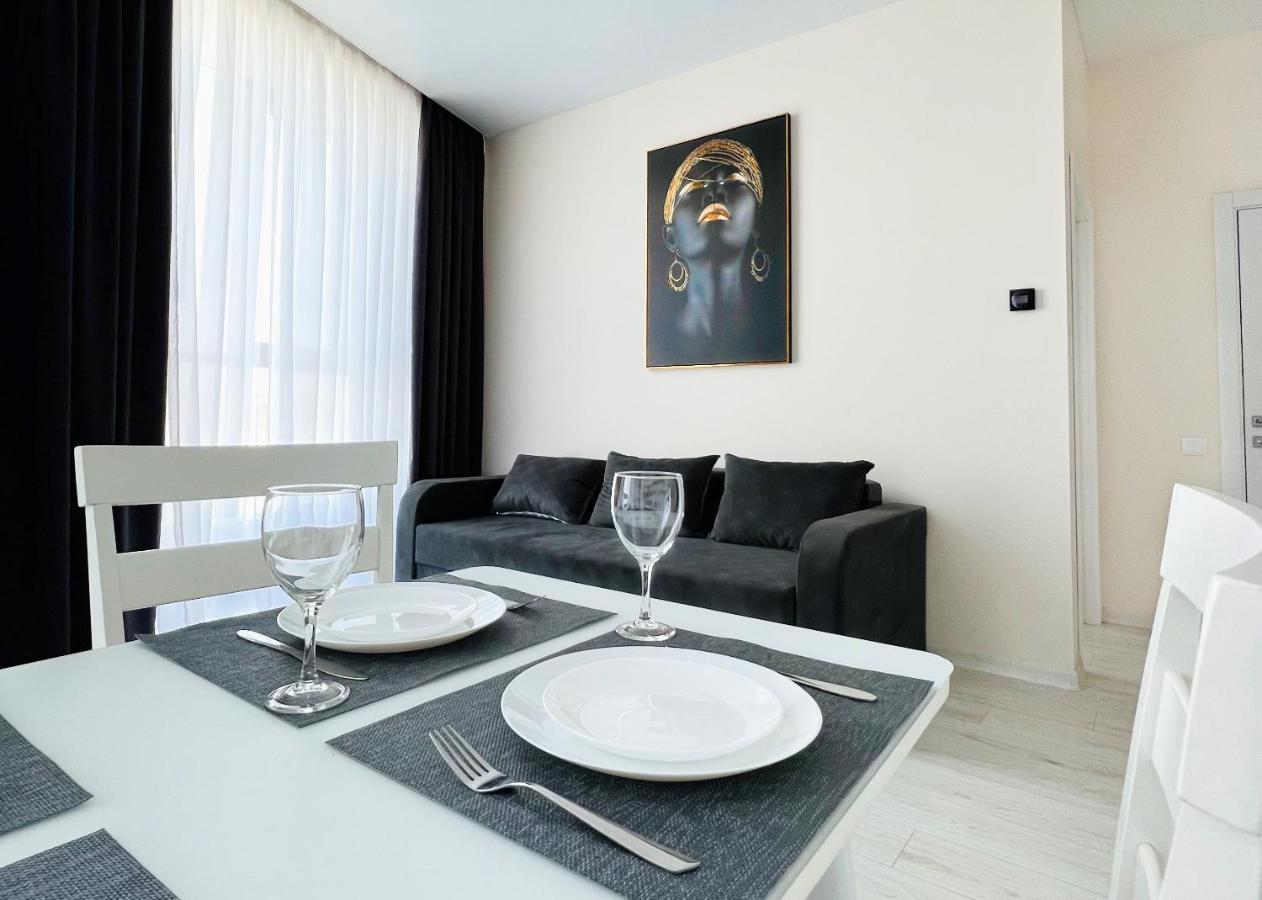 Dendrarium Park, 1Bd Apartment With Living Room คีชีเนา ภายนอก รูปภาพ